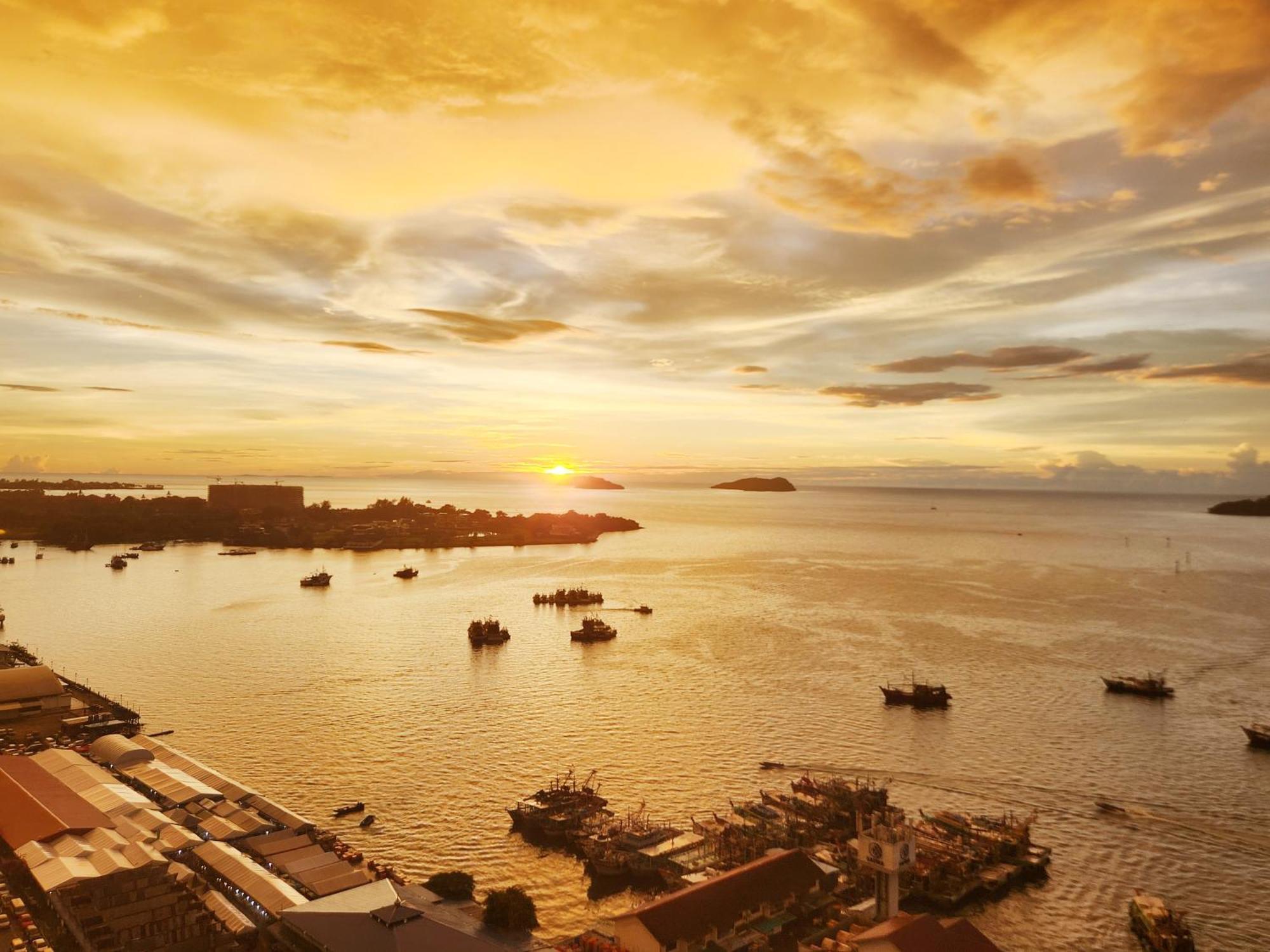 The Shore Kota Kinabalu City Centre By Lw Suites Ngoại thất bức ảnh