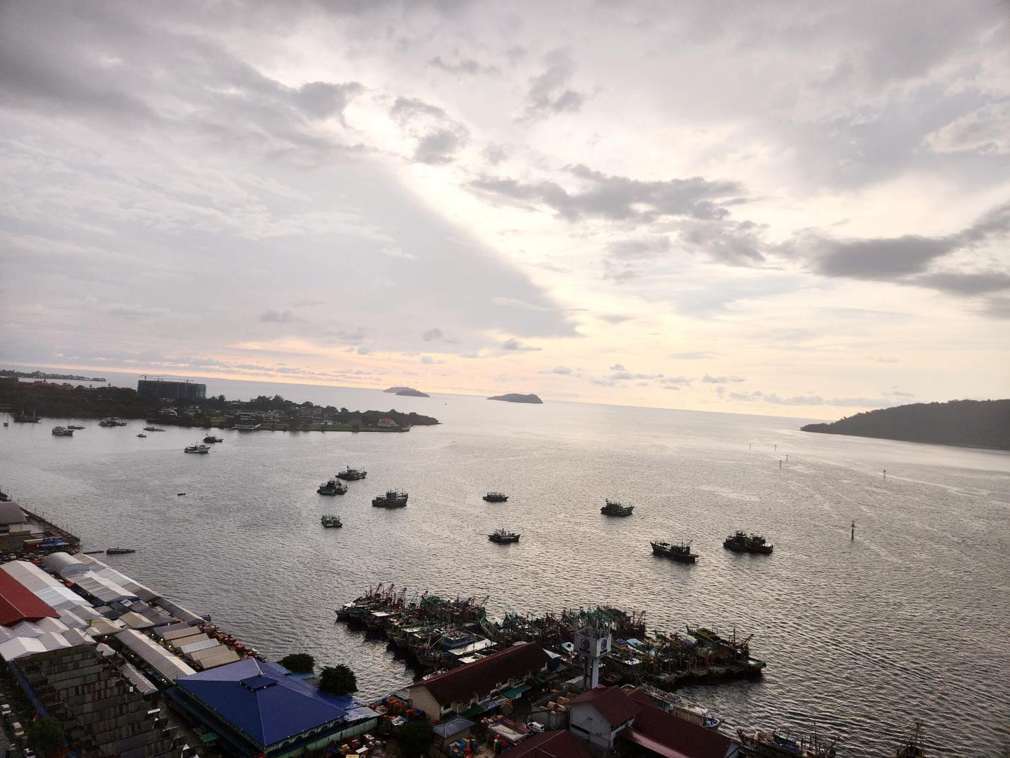 The Shore Kota Kinabalu City Centre By Lw Suites Ngoại thất bức ảnh