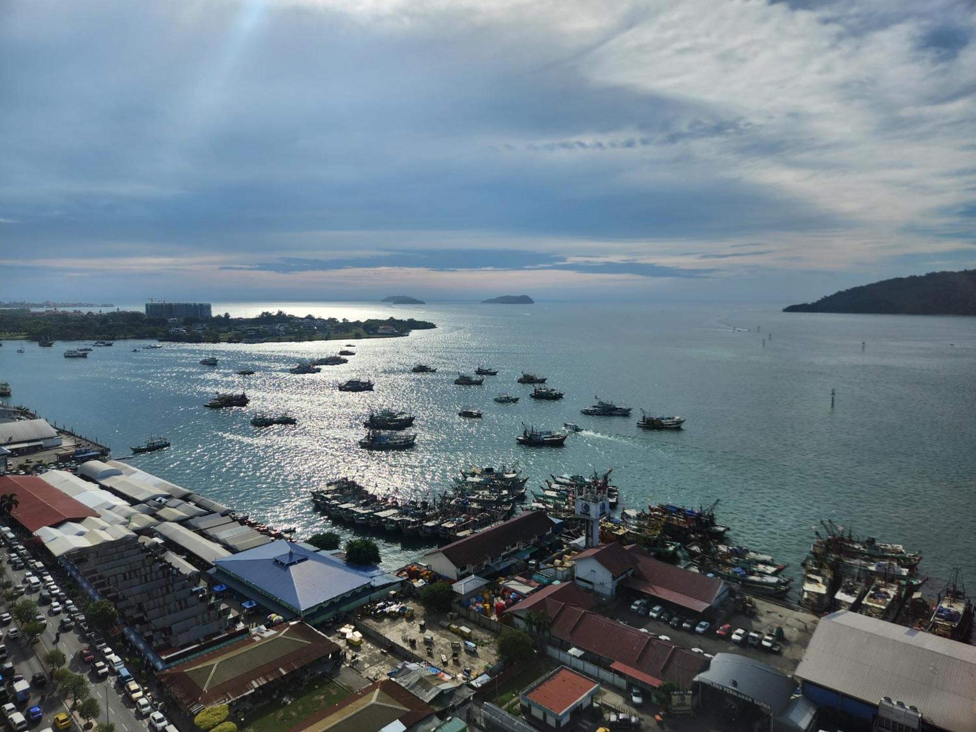 The Shore Kota Kinabalu City Centre By Lw Suites Phòng bức ảnh