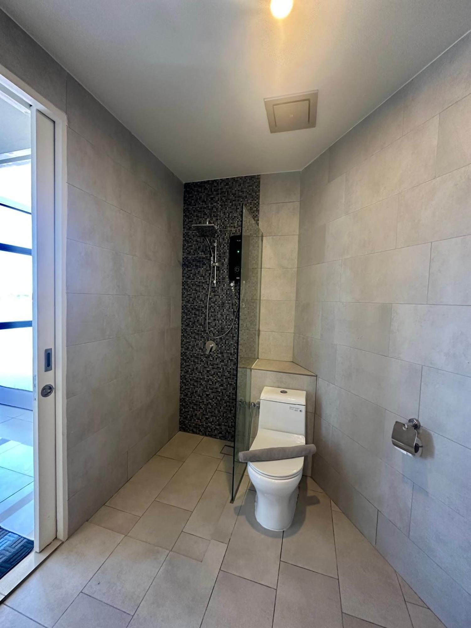 The Shore Kota Kinabalu City Centre By Lw Suites Phòng bức ảnh